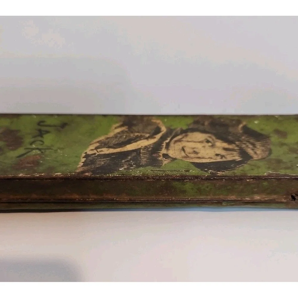 Antique 1920s Wallace Pencil Co Tin Metal Jackie Coogan Pencil Box Case W/ Pen